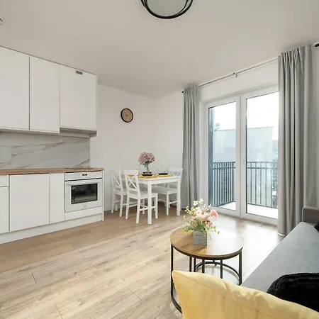 Apartament Reja Sunny With Parking By Renters