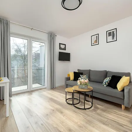 Reja Sunny With Parking By Renters *